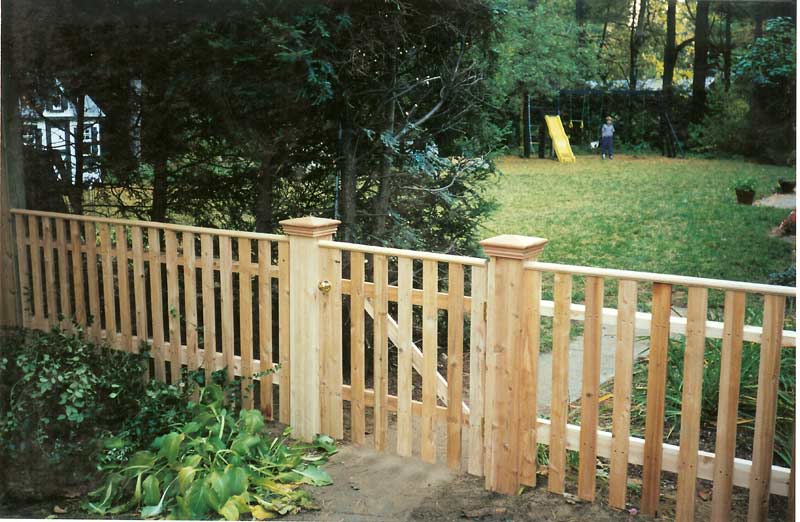 Adirondak Fence Cedar Picket