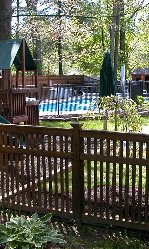 Cedar.picket.sentinel 002