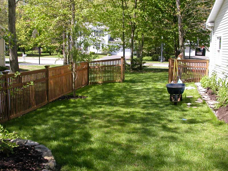 Cedar.picket.sentinel 008